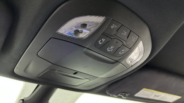 2025 Chrysler Pacifica Plug-In Hybrid