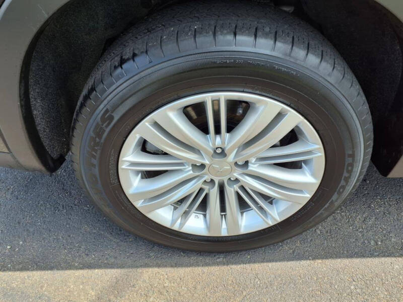 2024 Mitsubishi Outlander ES