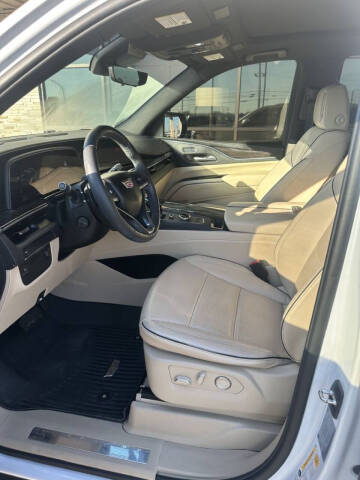 2023 Cadillac Escalade Premium Luxury