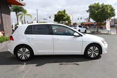 2016 Volkswagen e-Golf SE