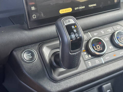 2024 Land Rover Defender 110 P400 X