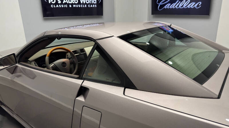 2004 Cadillac XLR