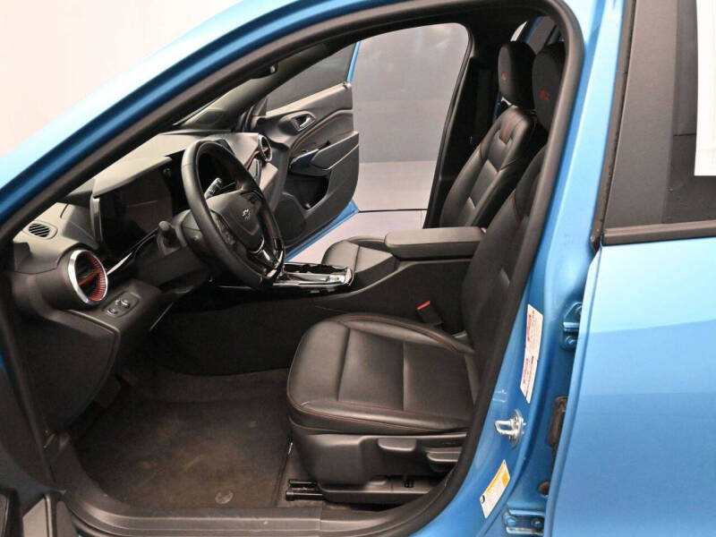 2025 Chevrolet Trax RS