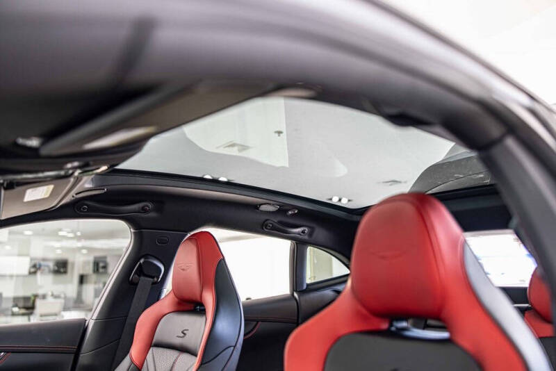 2026 Aston Martin DBX S