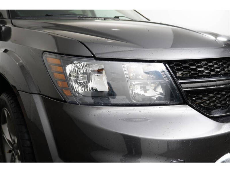 2018 Dodge Journey Crossroad