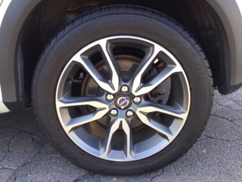 2015 Volvo V60 Cross Country T5