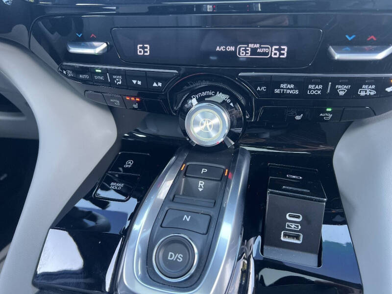 2024 Acura MDX w/Tech