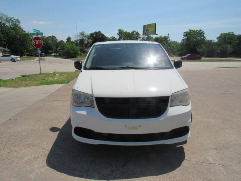 Used 2012 RAM Ram Cargo Van Base with VIN 2C4RDGAG7CR318305 for sale in Houston, TX