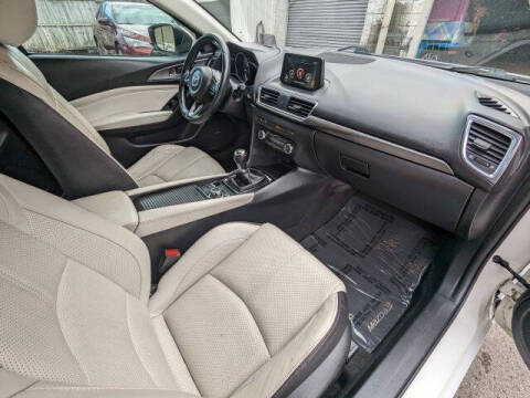 2018 Mazda MAZDA3 Grand Touring