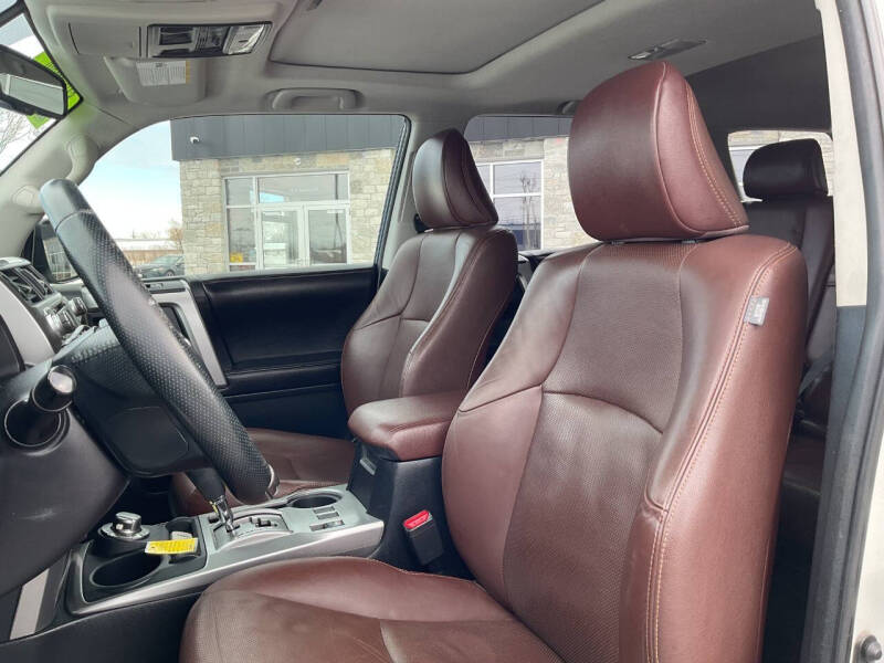 2016 Toyota 4Runner Limited - Photo 15