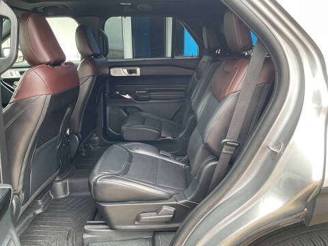 2023 Ford Explorer Platinum