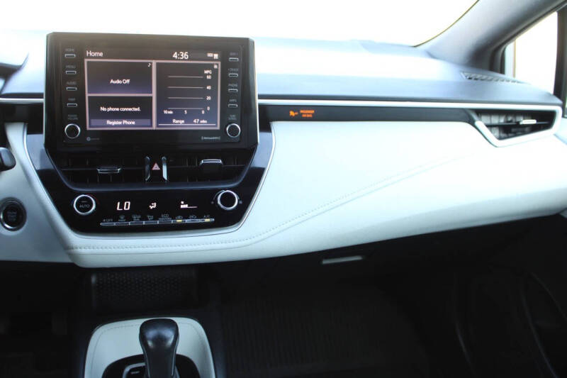 2020 Toyota Corolla Hatchback SE