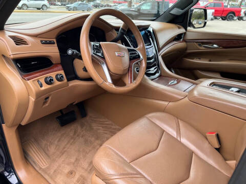 2017 Cadillac Escalade ESV Platinum