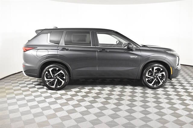 2025 Mitsubishi Outlander PHEV SE