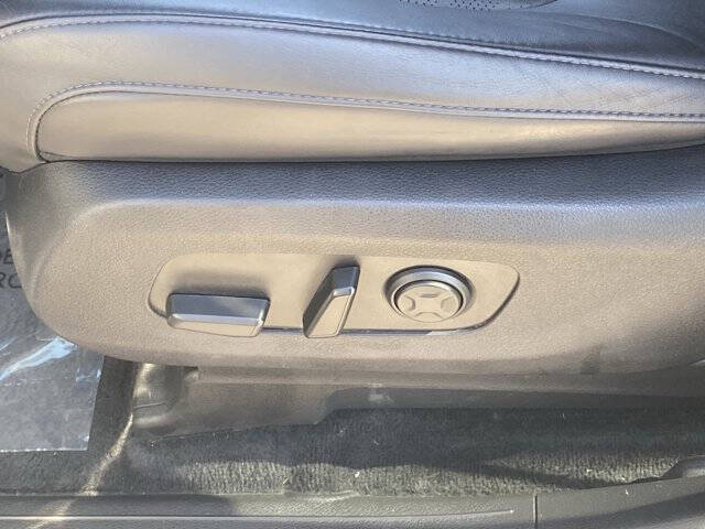 2024 Kia Carnival SX