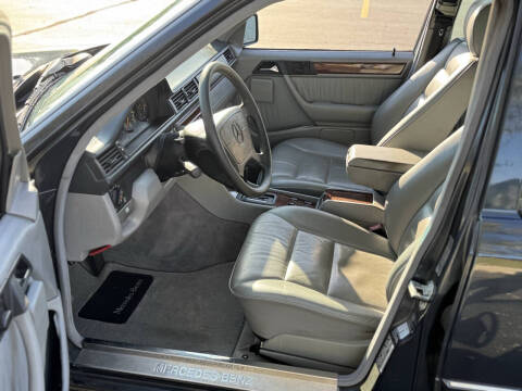 1995 Mercedes-Benz E-Class E 320