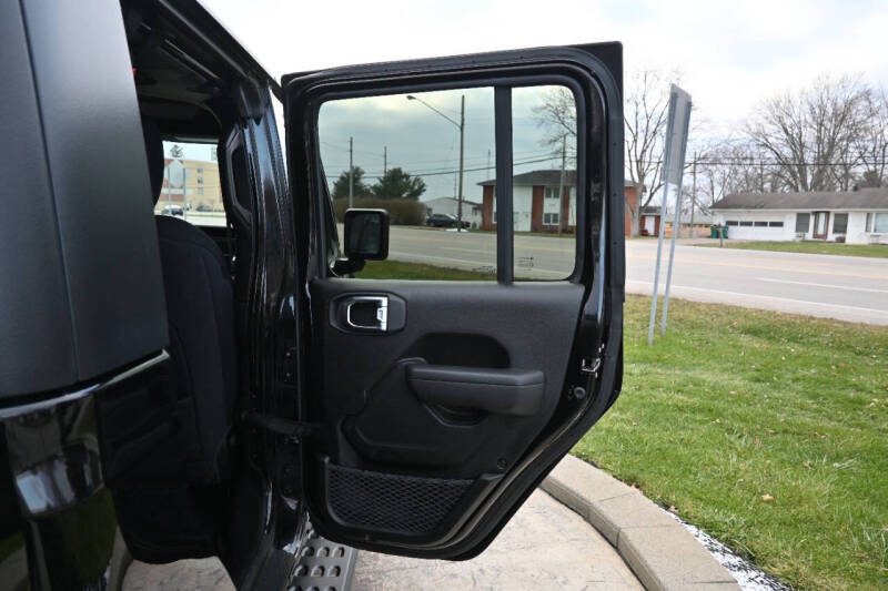 2022 Jeep Gladiator Altitude