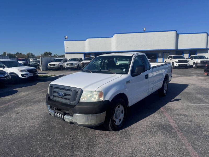 2005 Ford F-150 XL's photo