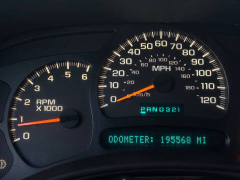 2004 Chevrolet Suburban 2500 LS