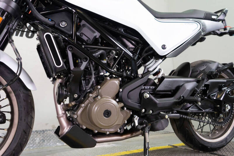 2023 Husqvarna Vitpilen 401