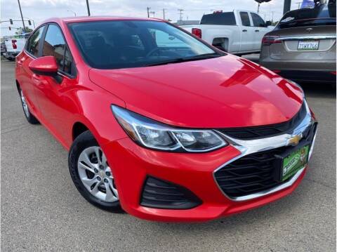 2019 Chevrolet Cruze for sale at MADERA CAR CONNECTION in Madera CA