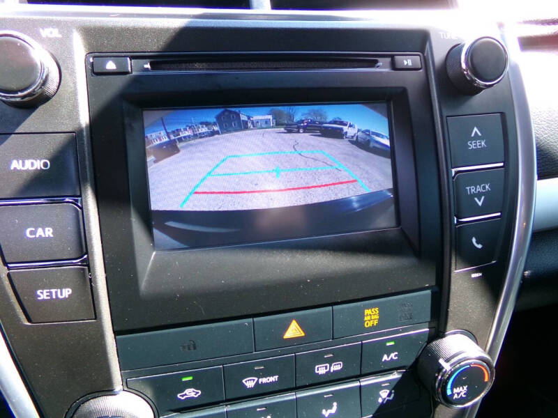 2017 Toyota Camry SE