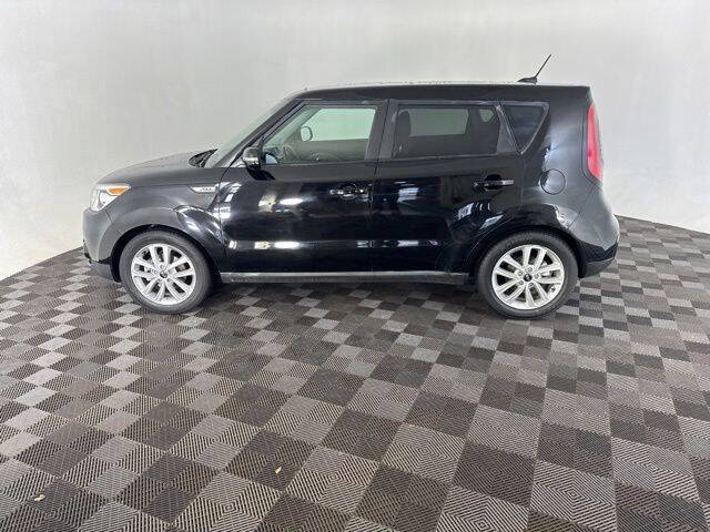 2017 Kia Soul +