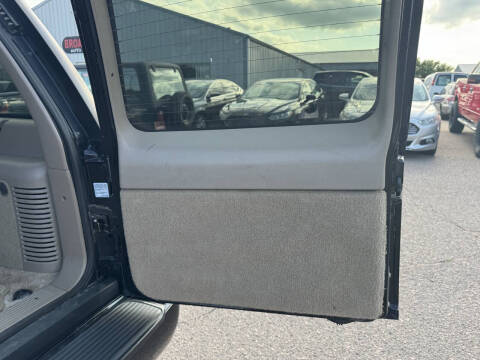 2000 Cadillac Escalade