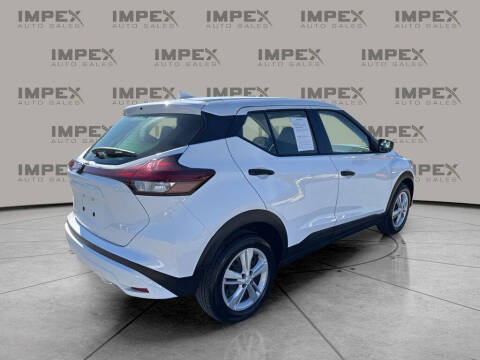 2024 Nissan Kicks S
