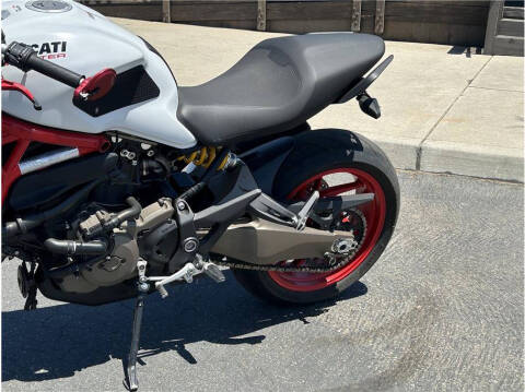 2016 Ducati Monster