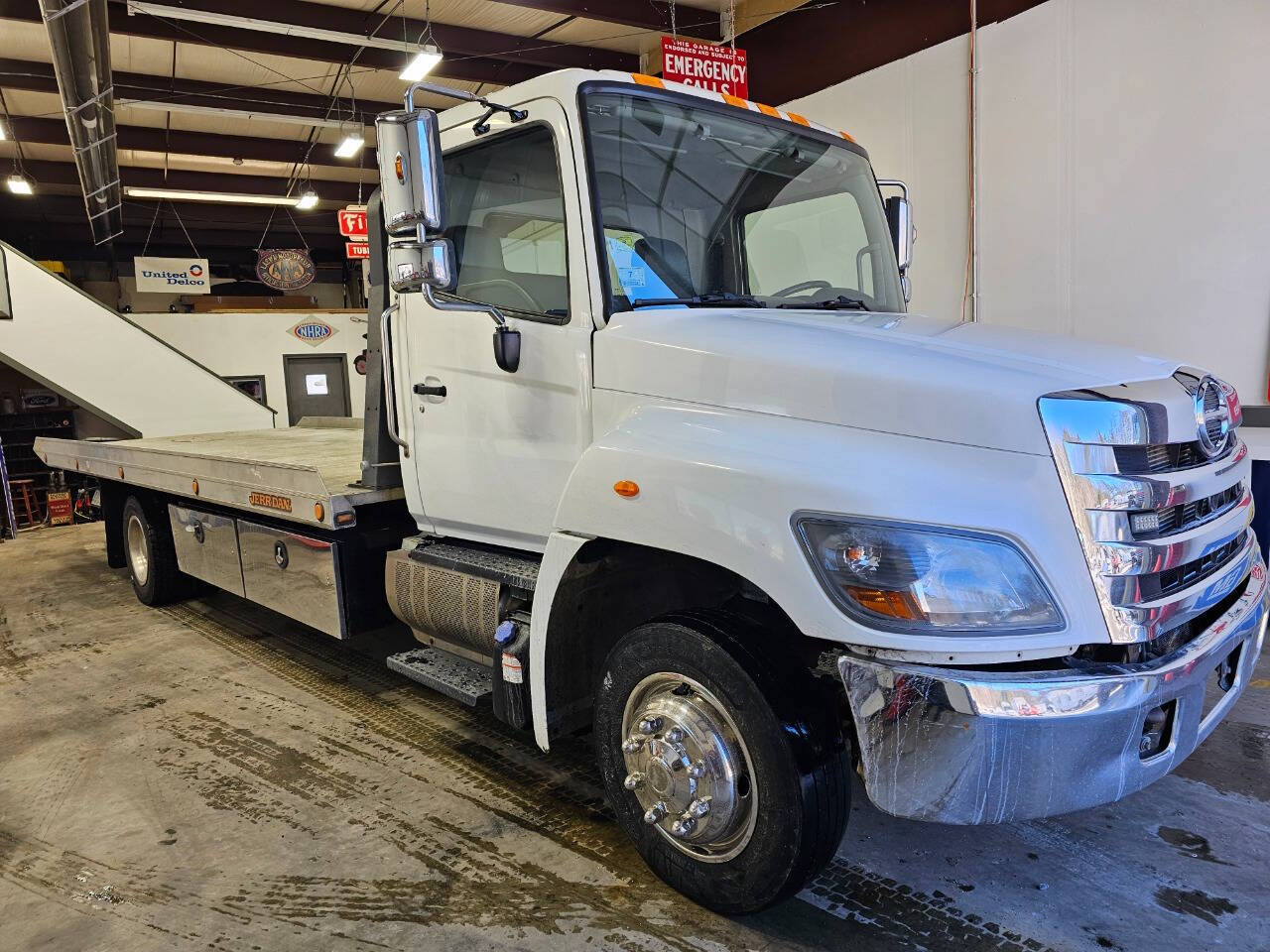 2019 Hino 258 3