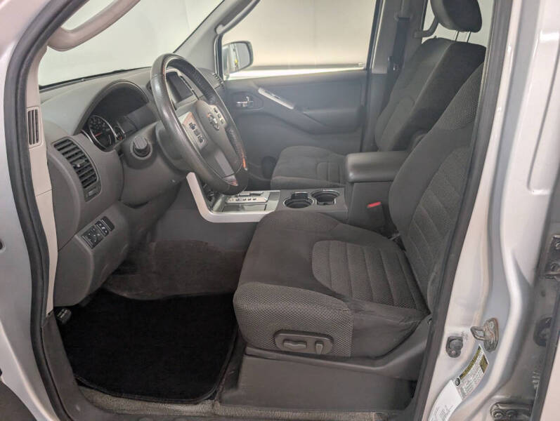2011 Nissan Pathfinder S