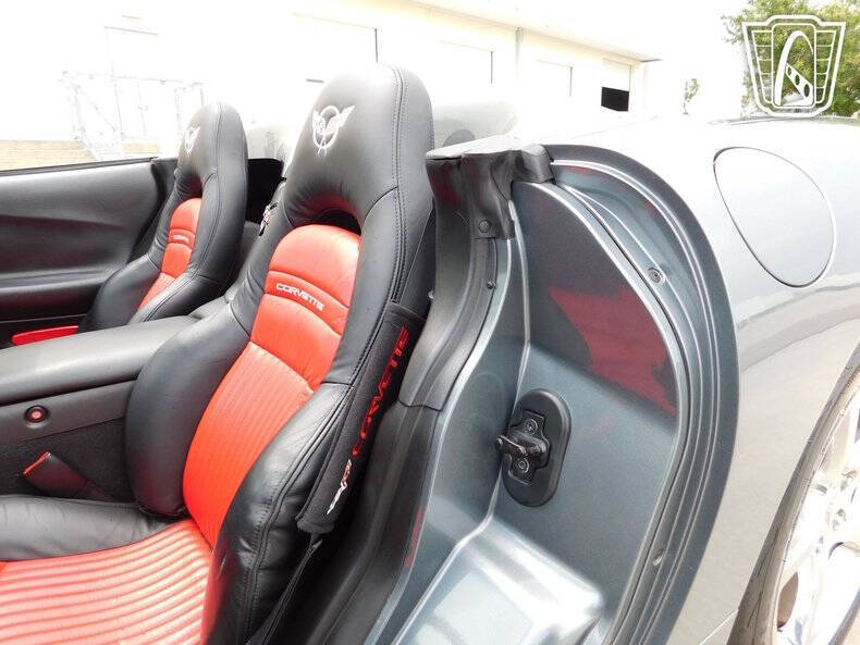 2004 Chevrolet Corvette