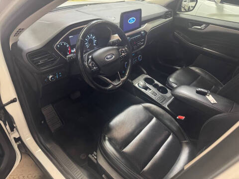 2021 Ford Escape SEL