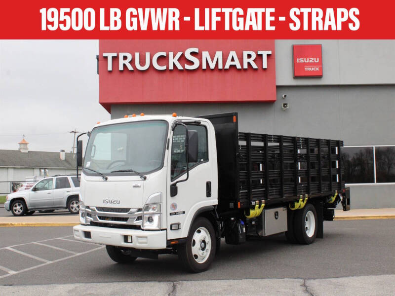 2024 Isuzu NRR