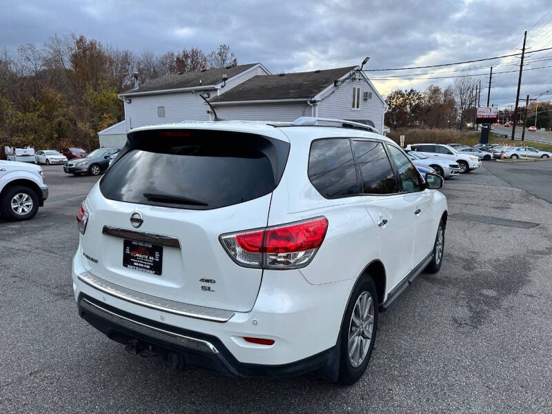 2015 Nissan Pathfinder SL