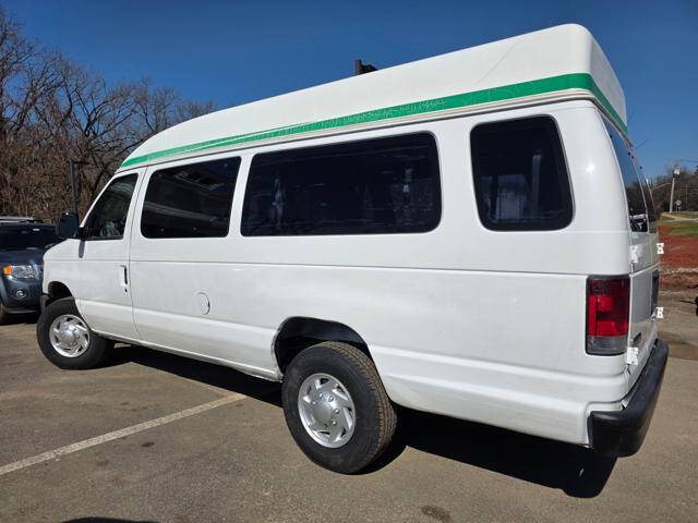 2012 Ford E-Series E-350 SD