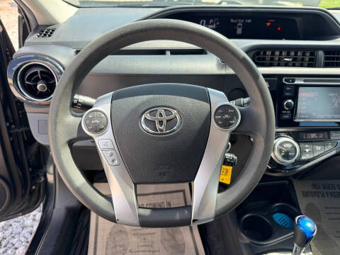 2016 Toyota Prius c Two