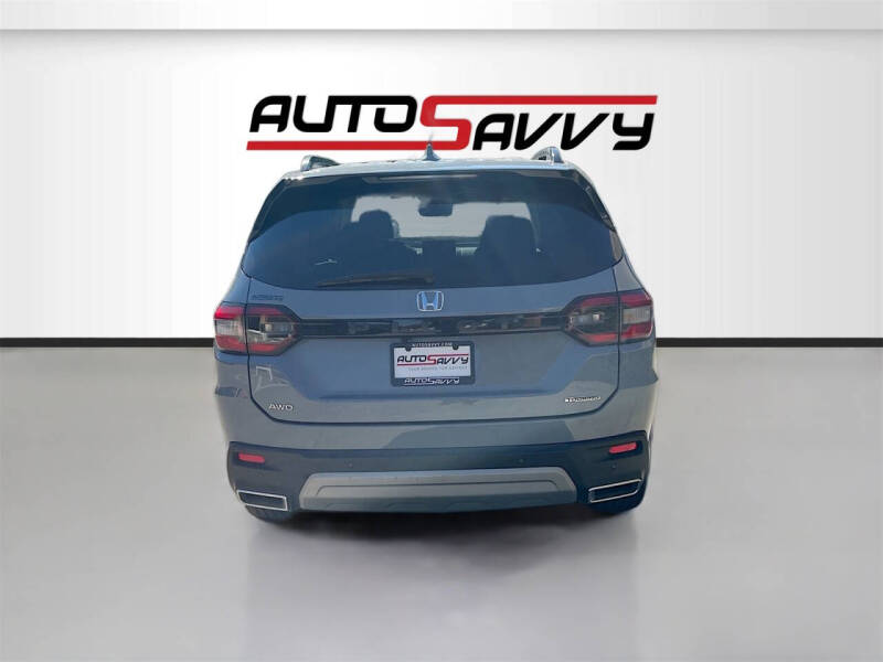 2024 Honda Pilot Touring