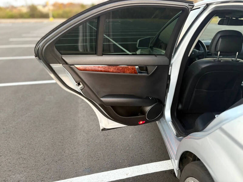 2011 Mercedes-Benz C-Class