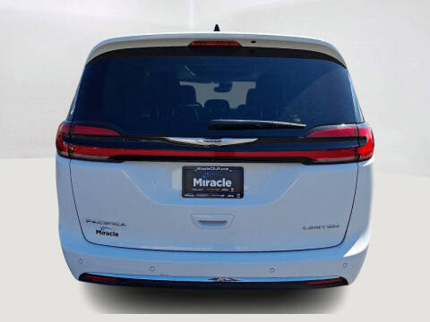 2024 Chrysler Pacifica Limited