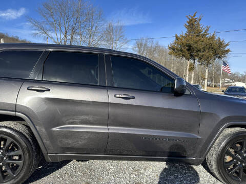 2018 Jeep Grand Cherokee Laredo E