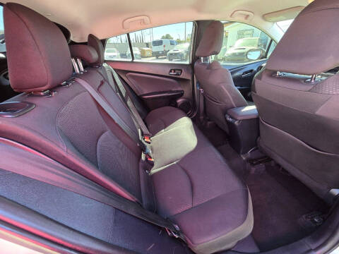 2021 Toyota Prius LE