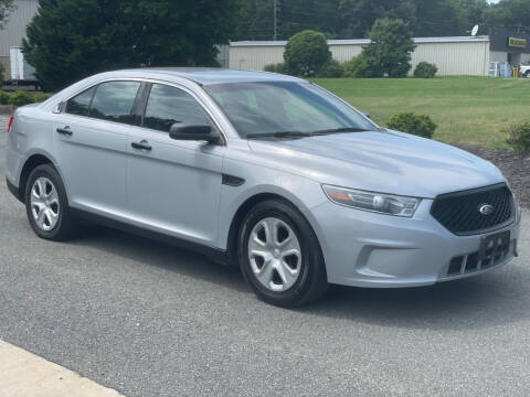 2015 Ford Taurus for sale at ECONO AUTO INC in Spotsylvania VA