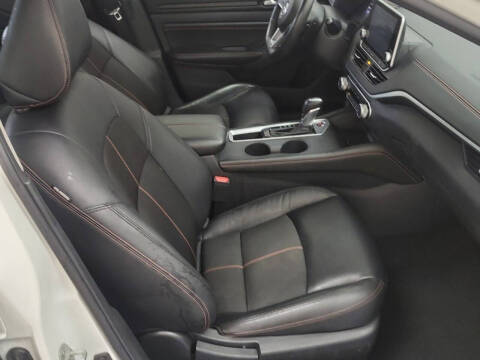 2022 Nissan Altima 2.0 SR