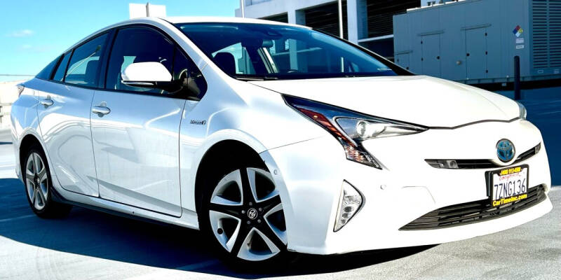 2017 Toyota Prius Four Touring