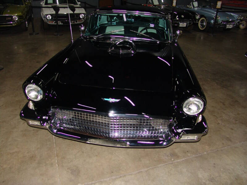 1957 Ford Thunderbird