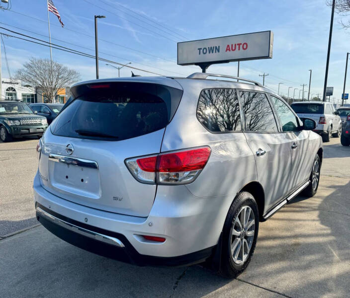 2013 Nissan Pathfinder SV