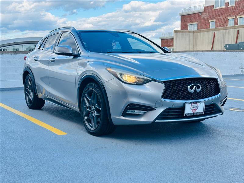 2017 Infiniti QX30 Premium