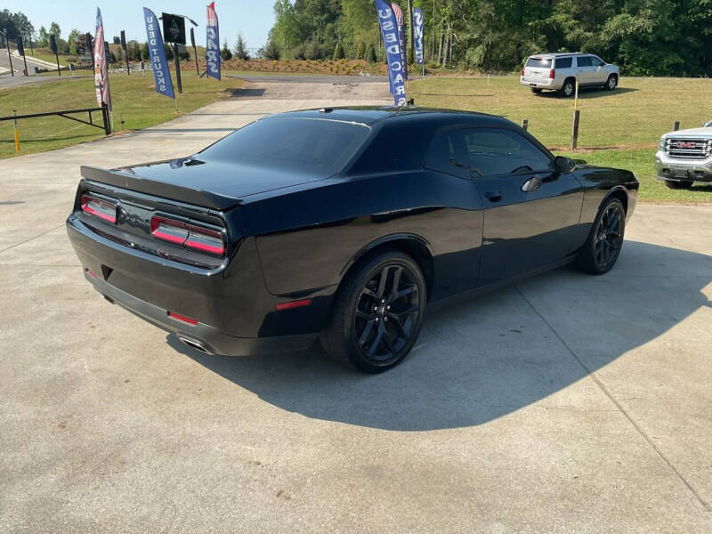 2021 Dodge Challenger SXT